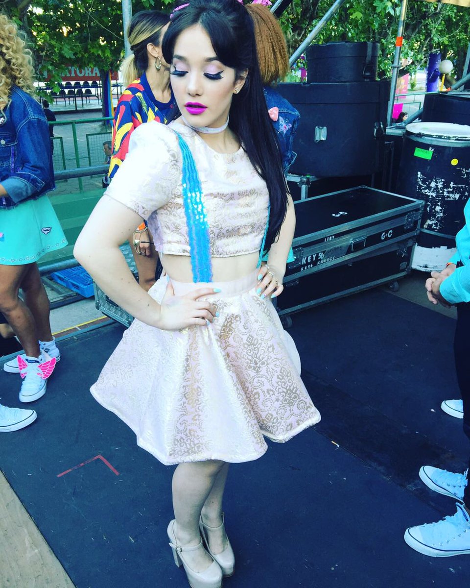 dobbysunshine's tweet photo. Angela Torres🌻
Rt si te parece linda, Fav si no https://t.co/t3ic0x7Gsj