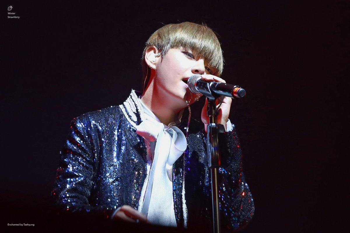 aesisee's tweet photo. You are my moon tonight.
🍃 @winterVerry1230 https://t.co/pew4G8zdli