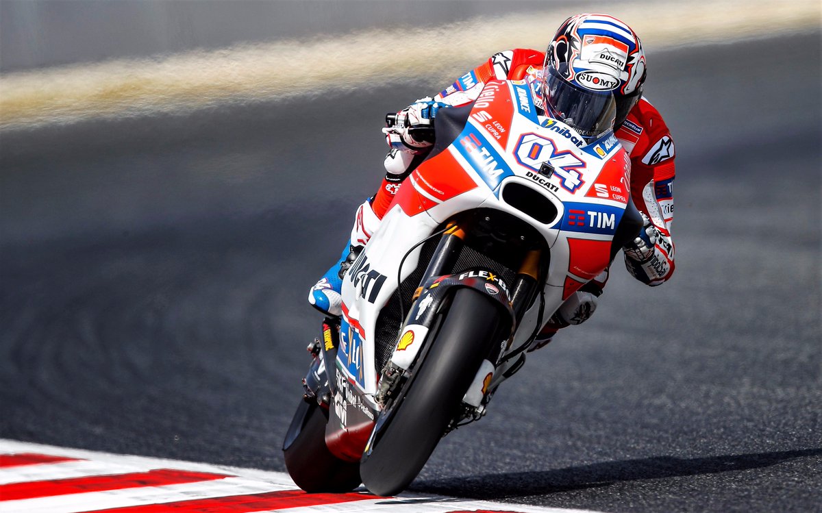 alpinestars's tweet photo. .@AndreaDovizioso powers to a spectacular second consecutive WIN at the #CatalanGP! 🏆🔥 #AlpinestarsProtects https://t.co/oWGWPkfH5i