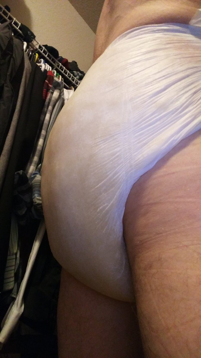 willdryson's tweet photo. Super soaked past the point of leaking, needed the bed pad last night it wouldn't hold anymore
#wellnesssuperio
#boostups
#bedwetter
#abdl https://t.co/lTAqhLyFdu