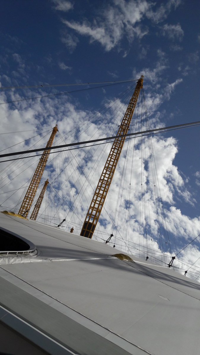 Lovely day for it <a href="/GaryBarlow/">Gary Barlow</a> <a href="/OfficialMarkO/">Mark Owen</a> <a href="/HowardDonald/">Howard Donald</a> <a href="/takethat/">Take That</a> #WonderlandLive2017