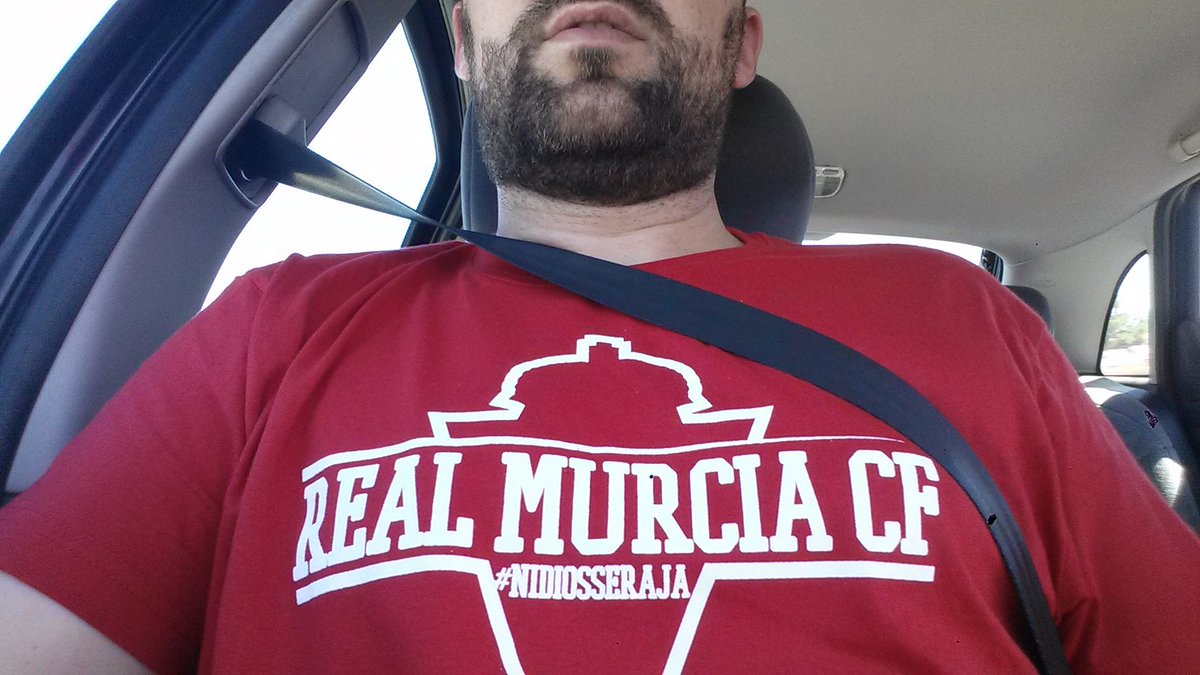 sergioandreu85's tweet photo. Camino de nueva condomina escuchando #CarruselNadal Gana Nadal 6/2 #animorealmurcia https://t.co/AbE7T5tQKl