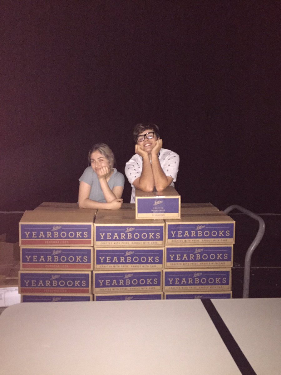 hhsyrbook's tweet photo. Yearbooks will be given out tomorrow through thursday during lunch!!! #getpumped https://t.co/tYyqhwFGfx