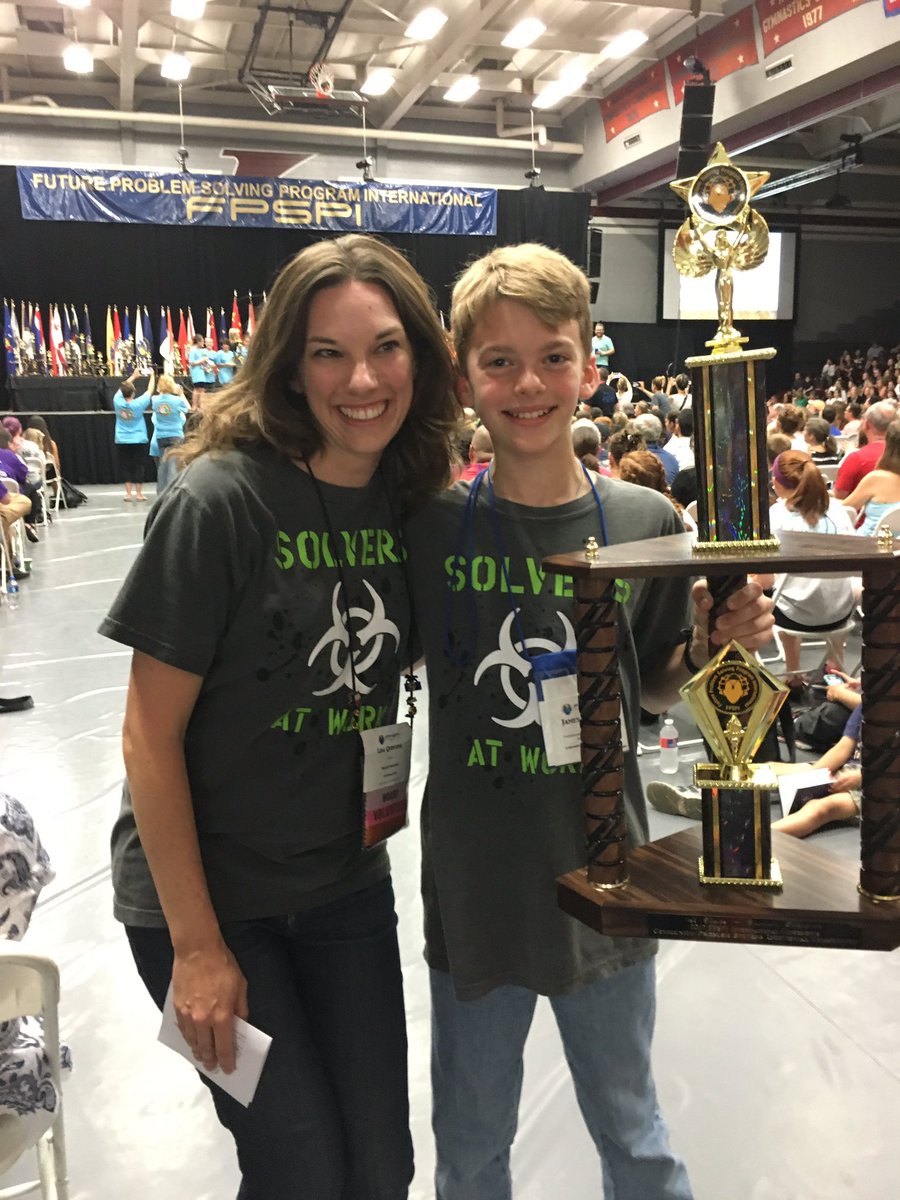 shannon_lichty's tweet photo. PCA's James Jordan and his coach Lisa Quintana-CMPS Individual Champion! https://t.co/2KLLxND2gu