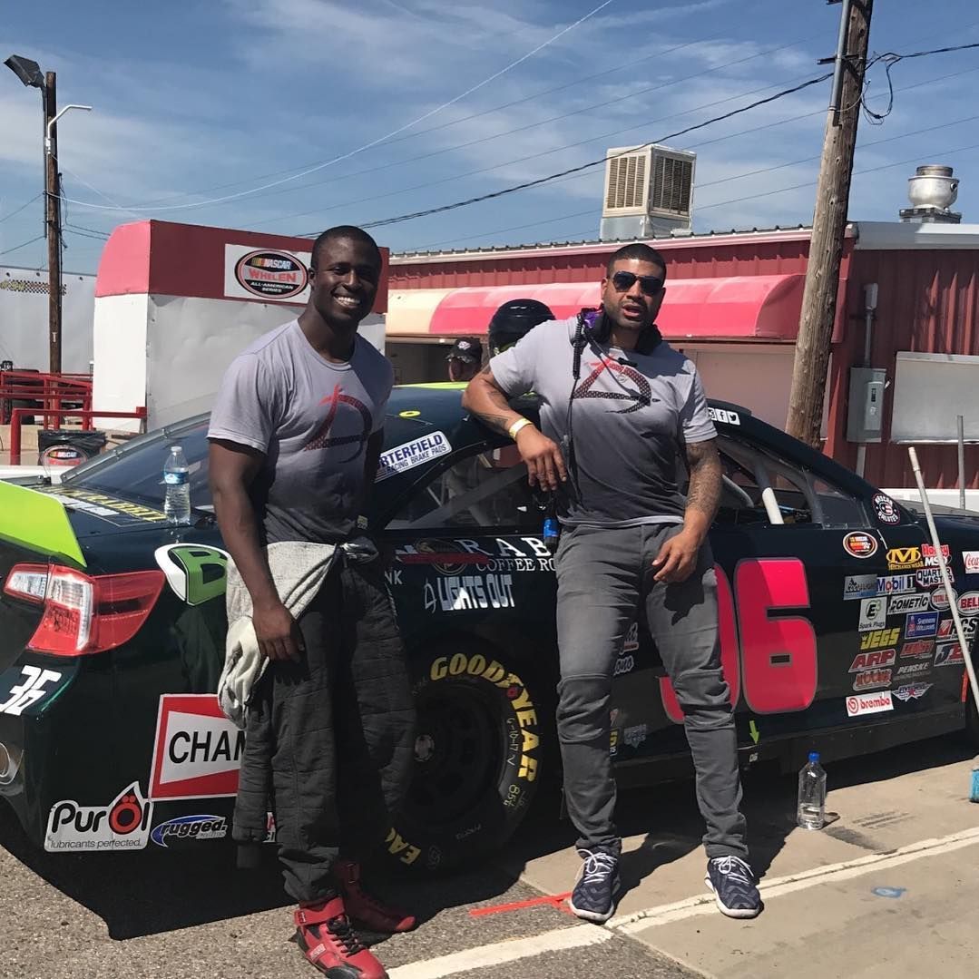 LightsOutBrand's tweet photo. Way to #LiveLightsOut. Finished Strong!! @Jesse_Iwuji @ShawneMerriman #KNWest #NASCAR #weekendvibes https://t.co/3jKmPf5wXG