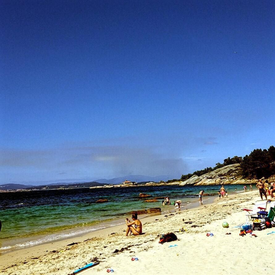 elfrau's tweet photo. Relax, it's Sunday!!! #sun #beach #beachday #sea #picoftheday #instapic #instatravel #arousa #pontevedra #trip #si… https://t.co/7bWh0R8ZcD https://t.co/l0pvOFhq2h