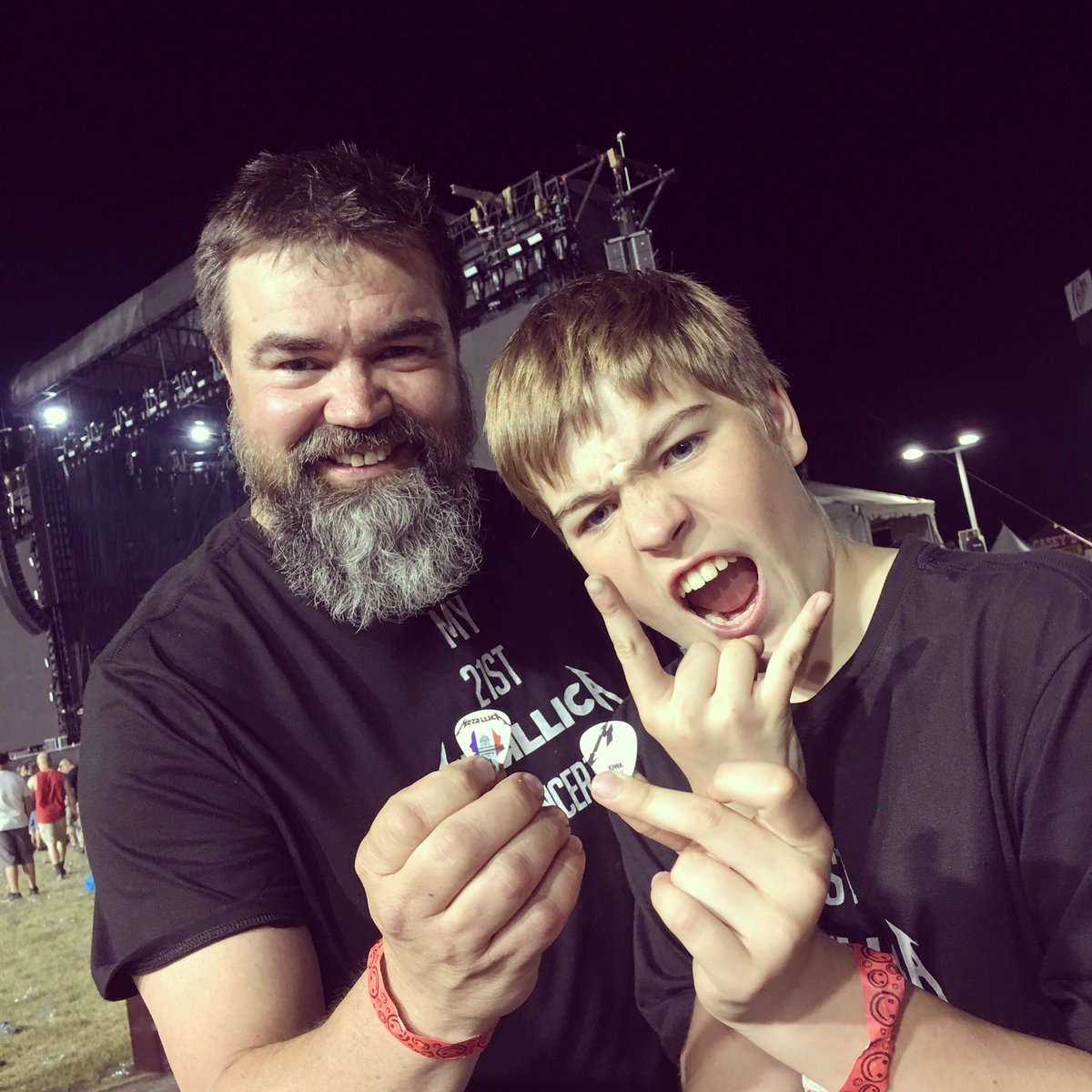 deadbleeping's tweet photo. First @Metallica show for @Regentspace , deep in the 4th decade for me. Can't wait for the next show. #metiniowa https://t.co/4hreuNtr1A