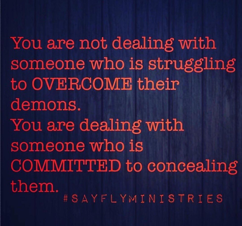 NarcissismSpeak's tweet photo. A #narcissist is brilliant at hiding behind a #mask. Everything about them is a fabrication. #SmokeandMirrors #PublicMask #Chameleon https://t.co/263xme3Lla
