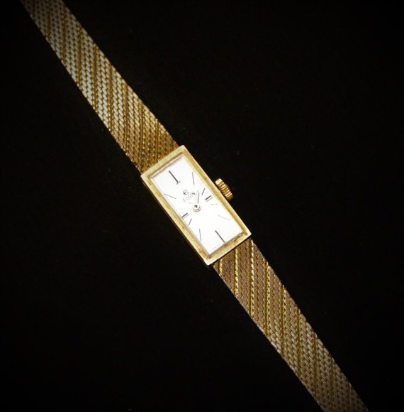 NeedfulThingsSK's tweet photo. Elgin Ladies Rectangle Wrist Watch 10K Gold by HeidisTreasureChest
https://t.co/6UJyq7ju4F https://t.co/BSDAUYhfmZ