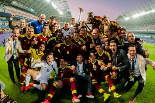 Para lograr el exito necesitas trabajar en equipo y tener constancia ⚽️🏆🇻🇪#GrandeVinotinto #GCPinversiones #SomosVenezuela