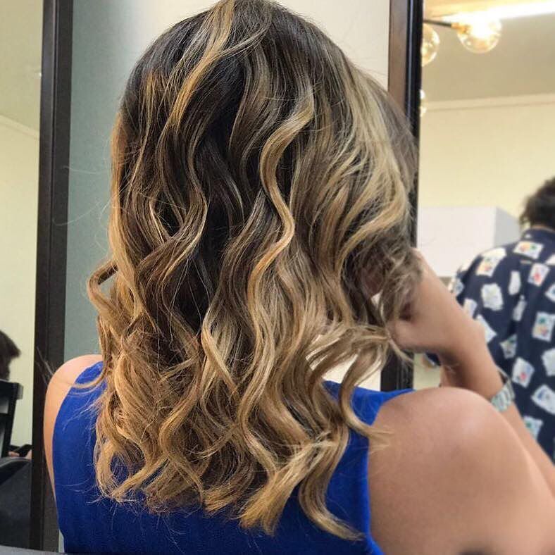 AMANDASSALON's tweet photo. Domingo de belleza y Relajaciรณn en @multiplazasv desde las 10am siempre algo nuevo para tu piel y cabello. #caramelbalayage + #ombrestyle @โฆ https://t.co/0LDQl3Kqpi