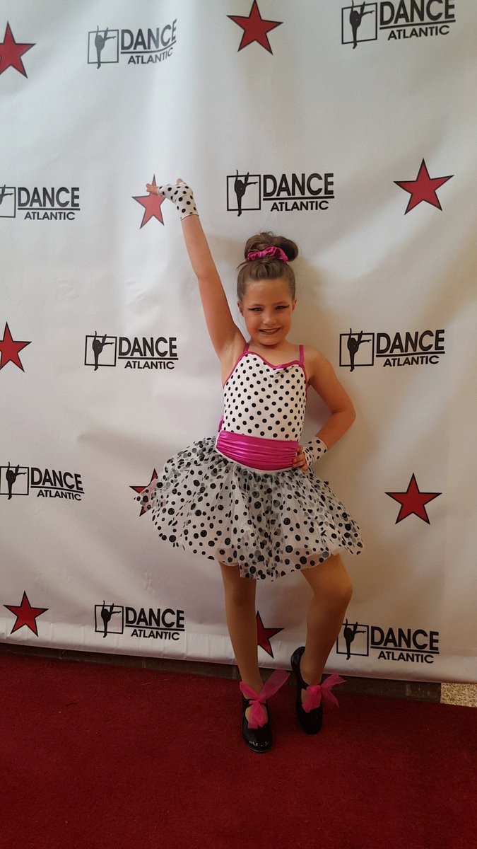 ceandersen's tweet photo. It's a wrap for #InTheMix2017 Abby lights up the stage! @RicciSpriggs is an amazing teacher. #DanceAtlantic #momsminime https://t.co/18al2mCteT