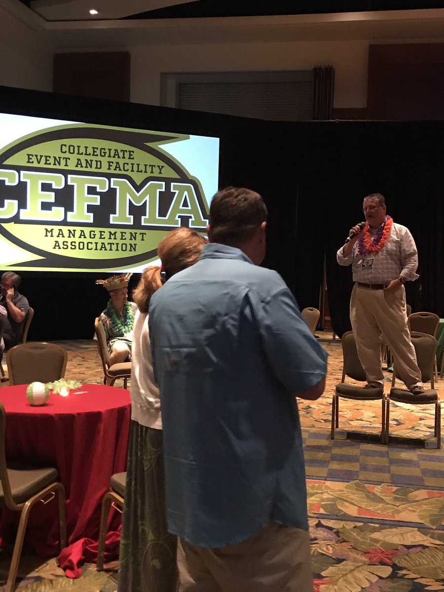 SLAMSportsArch's tweet photo. The Heery team at the CEFMA Luau last night! #twochairtodd #CEFMA17 @cefmafacilities @NACDA https://t.co/QFciGF4mbA