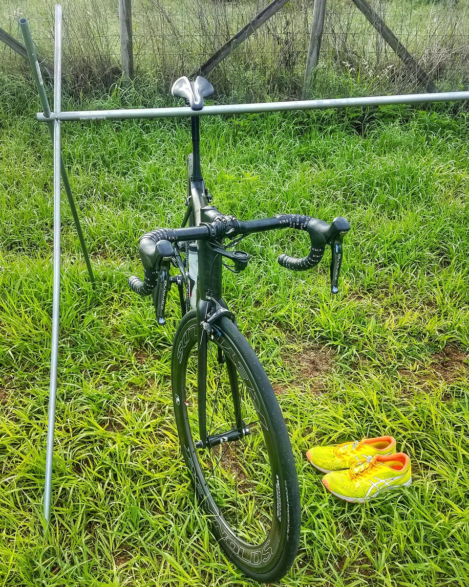 LuiSo_Fit's tweet photo. Locked & loaded for today's #brick. #focused #garneau #ridereynolds #sofitcycling #teamnuun #hshive #asics #motionfit #duathlete #usatdu https://t.co/r9WOvwze4B