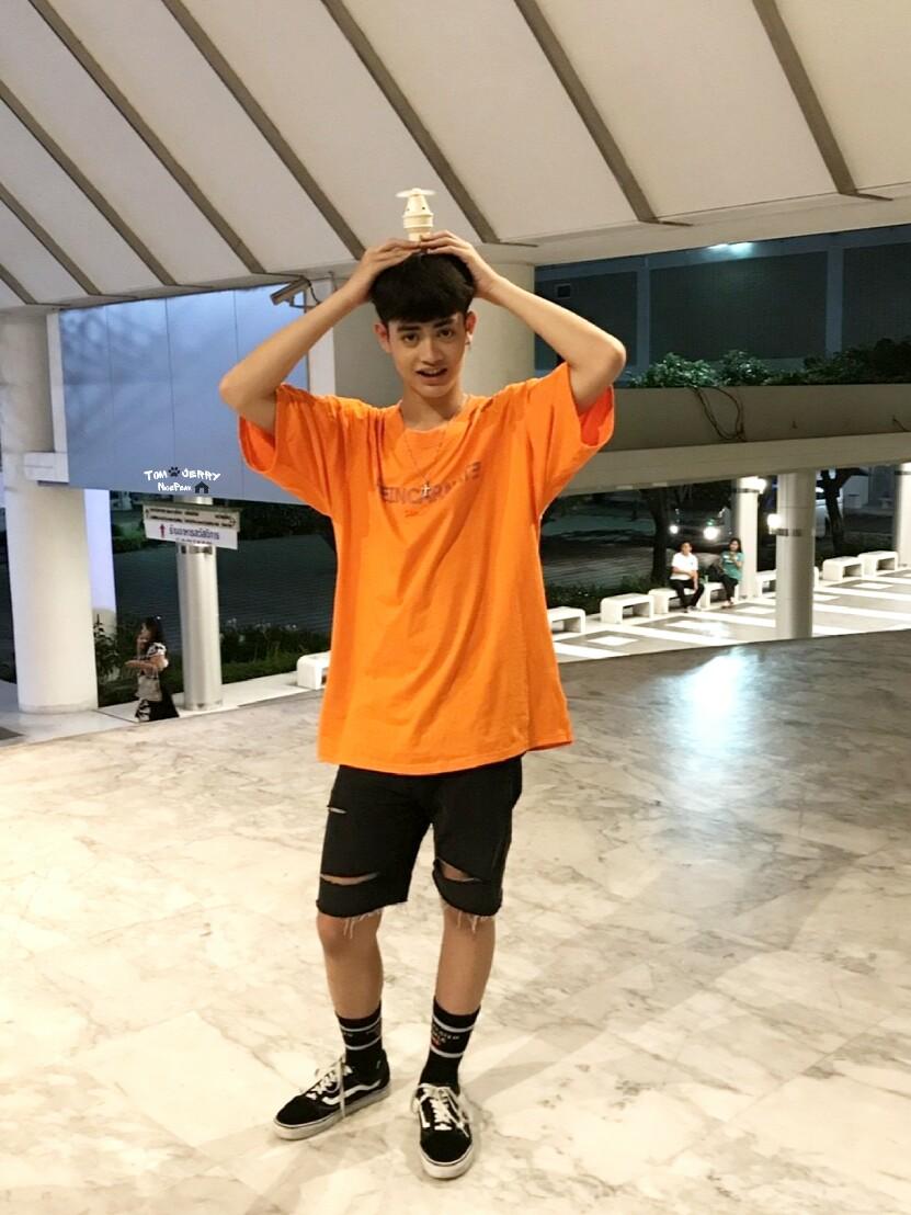 NiceVHouse's tweet photo. ขอบคุณทุกคนที่ส่งกำลังใจมาให้ไนซ์ในวันนี้นะครับ พักผ่อนเยอะๆฝัน��ีฮะ~😘

@SMAKIDZ_ 
#nicevitchapol
#Reincarnate
#makeitrighttheseries2 https://t.co/U5H51H41wJ