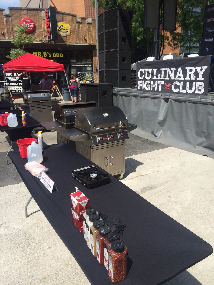 ChefFight's tweet photo. We are set and ready to roll @RibfestChicago Mention Jiwon or Cheferee11 &amp; get a discount at the gate. We're at North end of Lincoln. https://t.co/Em8JRiPVdu