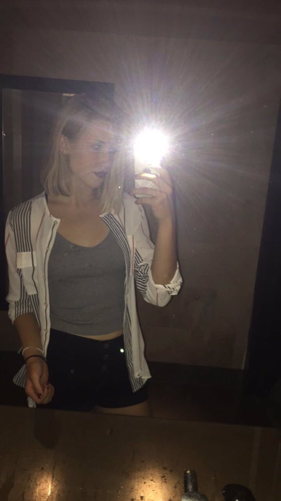 First Class Beauties tweet media