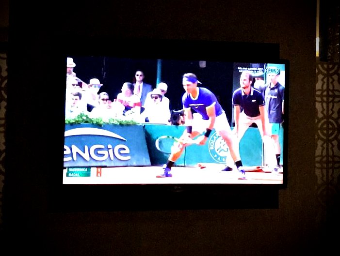CarolinaMarin's tweet photo. Vamoos Rafaa!!! No eres de este planeta @RafaelNadal... La leyenda sigue creciendo!! 🏆🔟 Not from this planet @RafaelNadal!!!  🎾💪 https://t.co/IryHVJGPtf