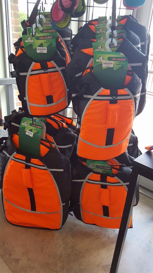 TazzyandBoo's tweet photo. Before heading out on #LKN, stop by our store and get a life jacket for your 🐶. #PetSafety #dogs #WaterSafety #pets https://t.co/IssCfCTgk9