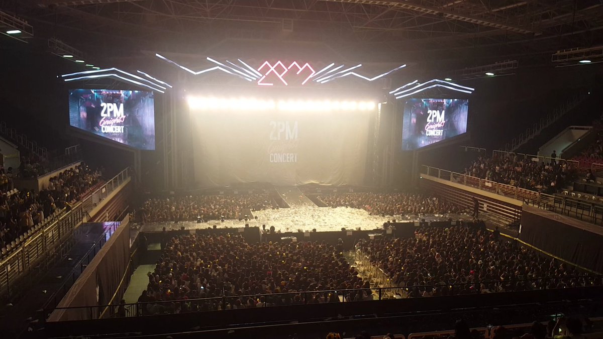 얇은 천 한장을 사이에 두고
아이들은 안에서..
우리는 밖에서..
서로에게 들리지않게ㅠㅠ
펑펑 울었다..ㅠㅠ
같은 마음이기에 함께이기에
서로를 너무 잘 알기에ㅠㅠ
서로에게 보이지않게..ㅠㅠ