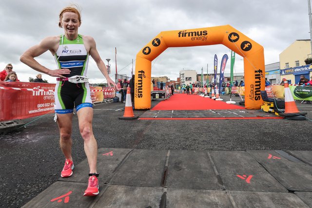 Great gallery of pics from the men's &amp; women's #SuperSeries races <a href="/firmustriathlon/">firmus triathlon</a> facebook.com/pg/triathlonir…