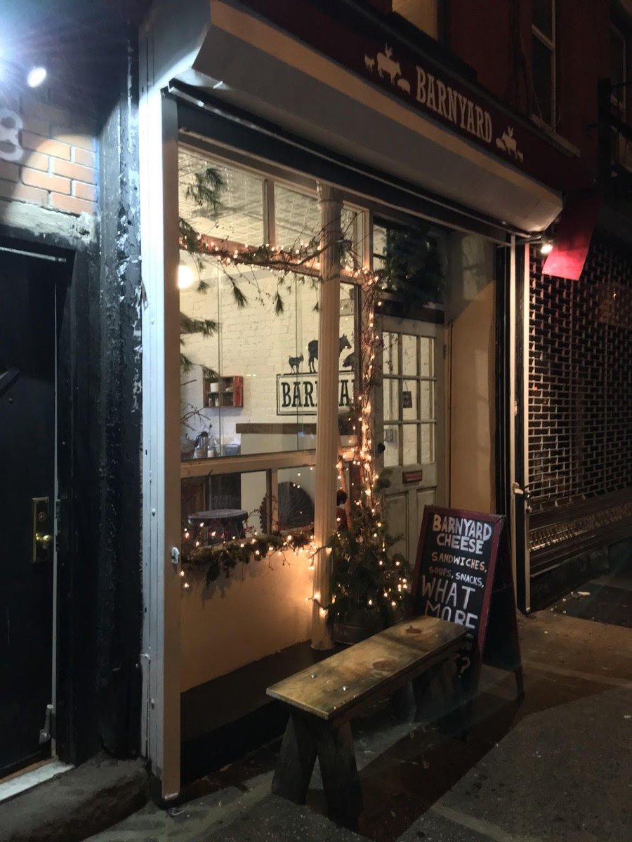 DLovesRasslin's tweet photo. Go to @BarnyardCheese in #NewYorkCity #NYC today &amp; find out why #TheWhit won a #TravelChannel #Award #Foodie #Eat

https://t.co/NgEAtkhYIY https://t.co/4CTK6ffSBj