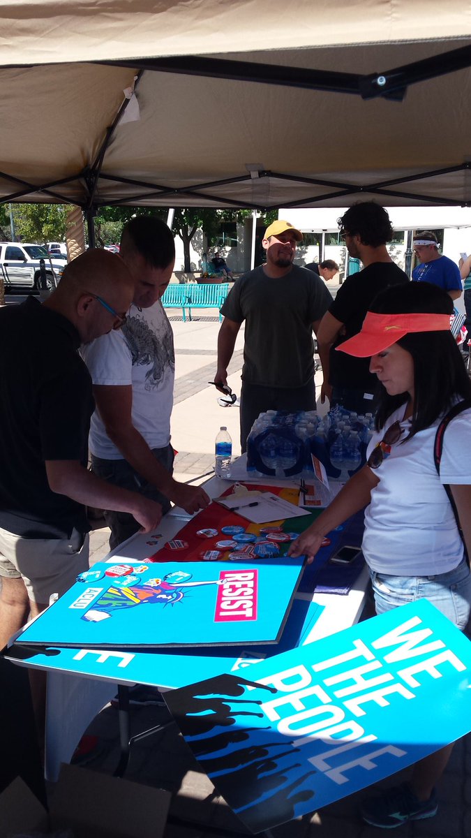 ACLU_BRC's tweet photo. Las Cruces #Lgbtqmarch is heating up! Come join us downtown at the plaza! https://t.co/wlP4qEQJYq