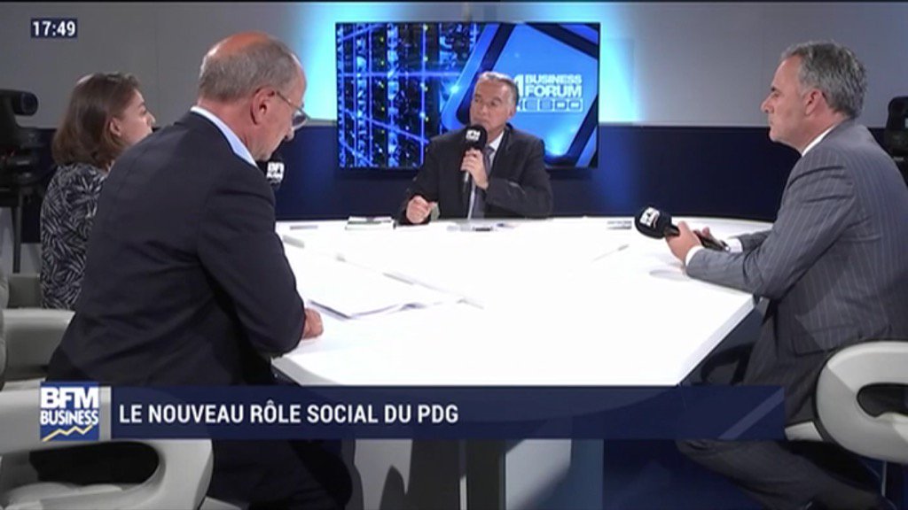 PauleBoffaComby's tweet photo. Ravie d'être invitée @bfmbusiness @simottel aux côtés de @oderrien @SalesforceFR @jlassig @capgeminifrance en direct https://t.co/3hbJsb0TnC