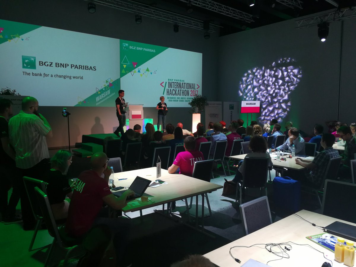 JustynaPietrew2's tweet photo. #internationalhackathon #warsaw #bgż Let's start! We wait for pitches ! https://t.co/kuzjRpsdyO
