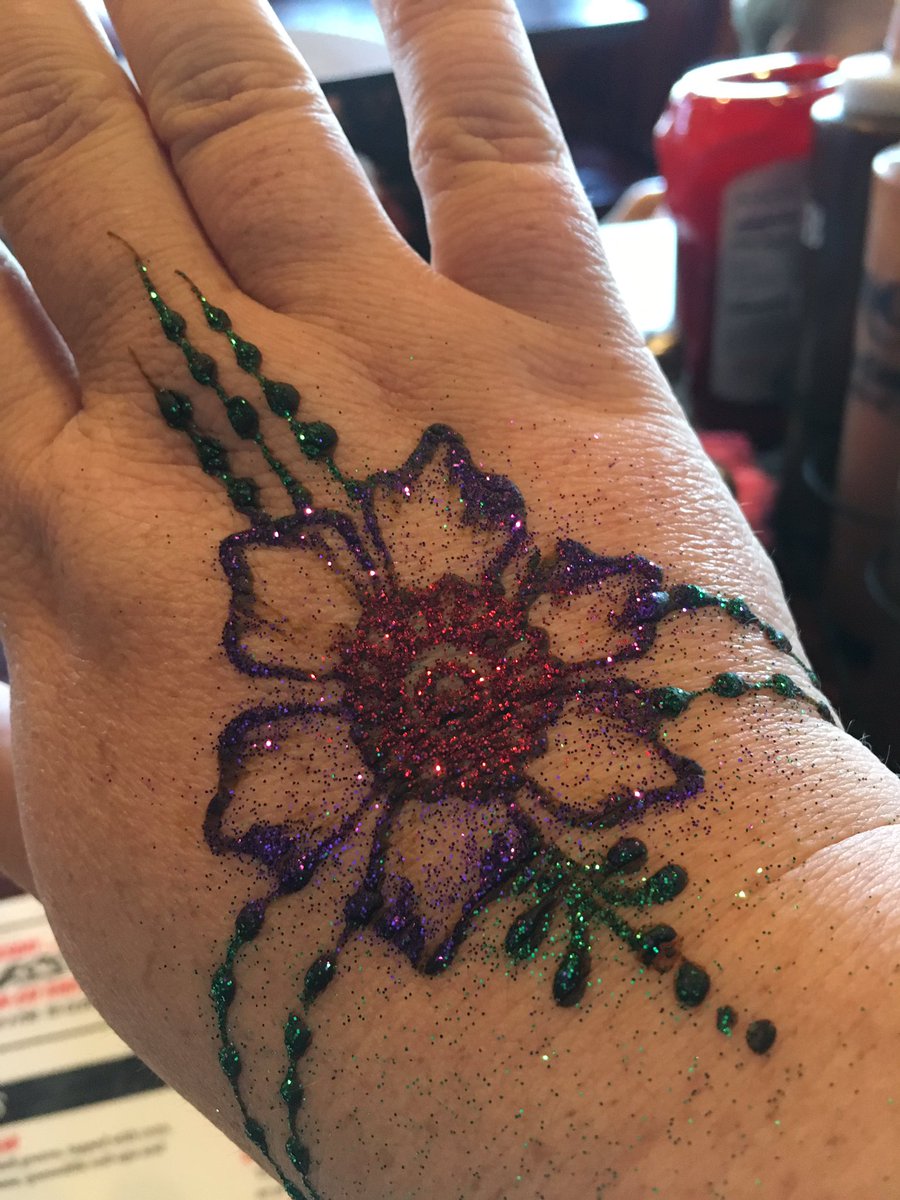 Henna with pizzazz!!!  #glittergirl #oldbutstillcool. #myhandisprettierthanyours