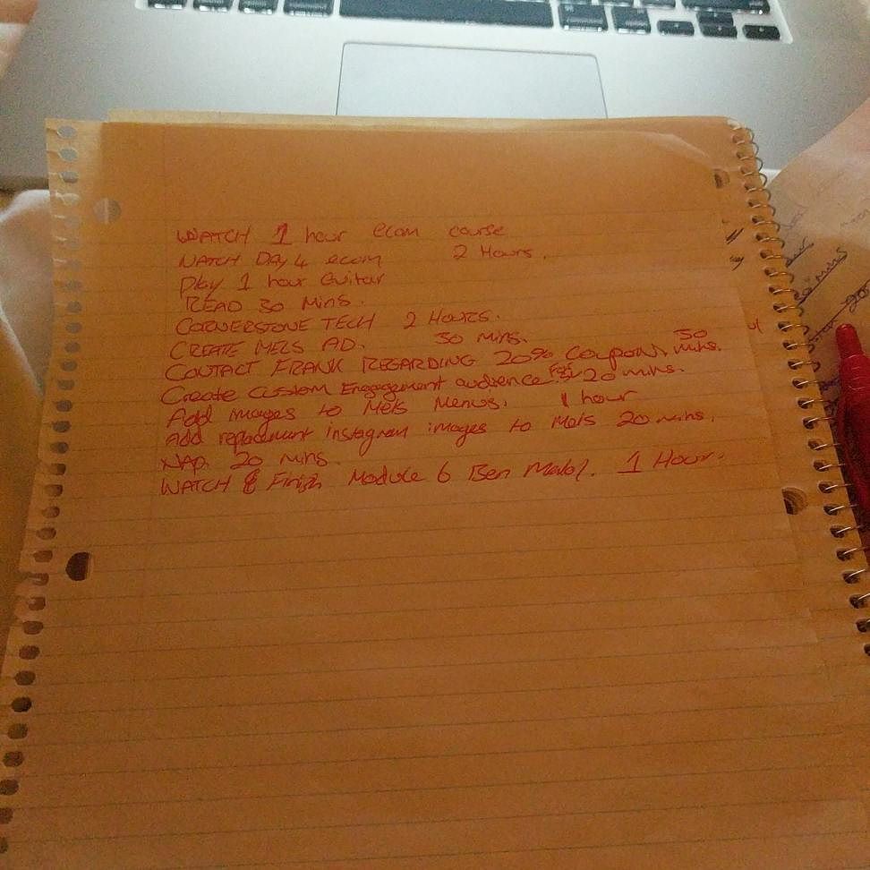 The600Journal's tweet photo. Day in the life of Luke #plannergoals #planning ⠀
#motivation #truth #preach #goals #entrepreneur #read #goals #cr… https://t.co/yukHS7vQ2s https://t.co/cuWBsrhNE3