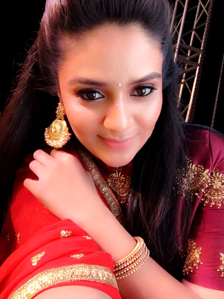 MukhiSree's tweet photo. Event night at Cuddapah you see!😍☺️#Cuddapah #eventnights https://t.co/PosLzAnflI