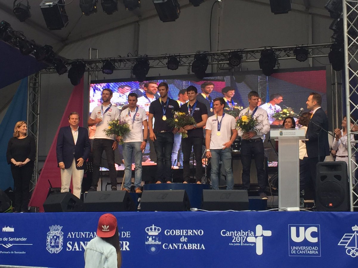 worldsailing's tweet photo. Closing ceremony time. What a week it has been!
#wcssantander ⛵️🌎🏆🇪🇸 https://t.co/RflnkwiDB5