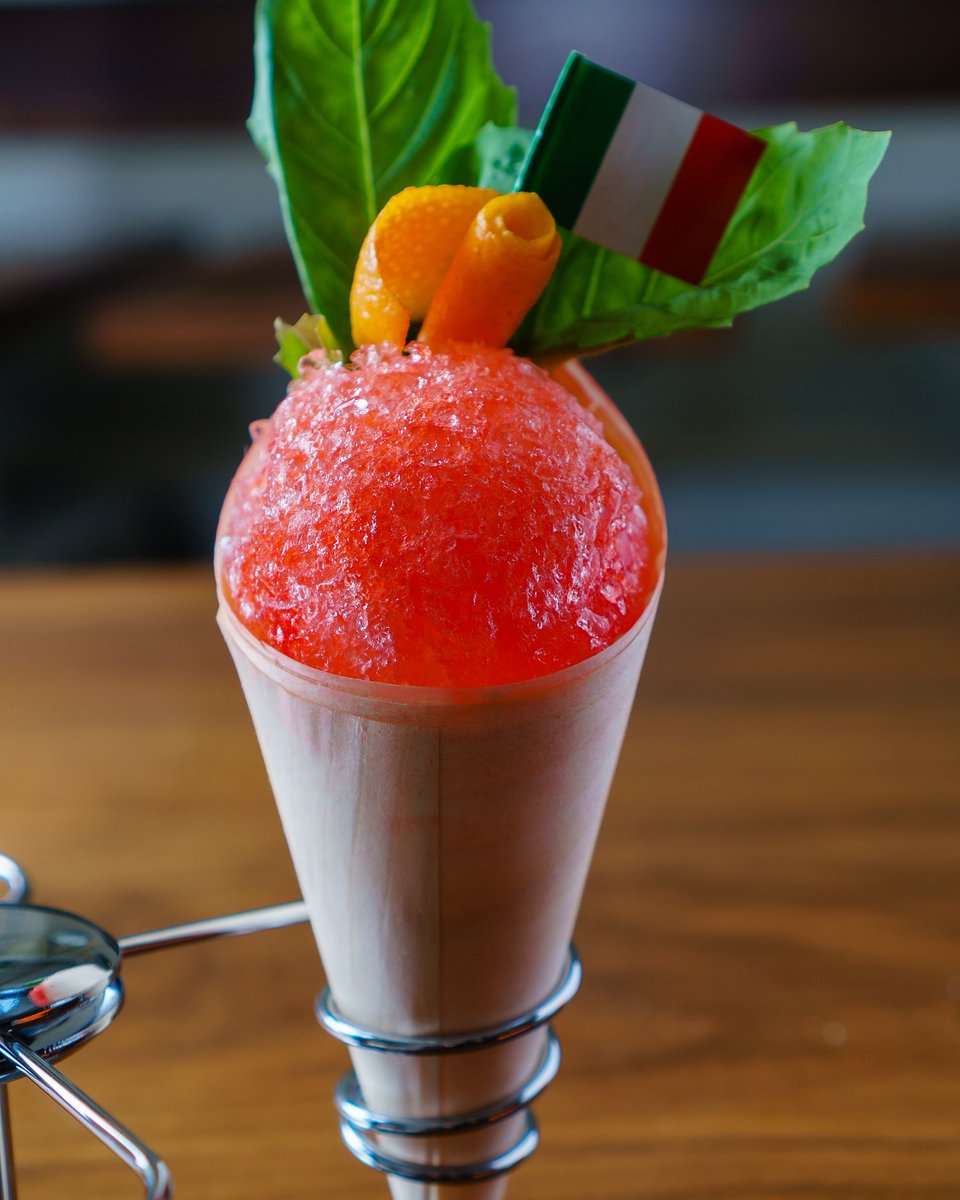 StantonSocial's tweet photo. Finish off #NegroniWeek with our Sno’groni #boozysnowcone made with botanist gin, campari and cocchi rosa americano! 🇮🇹 https://t.co/MeBWlcriQF