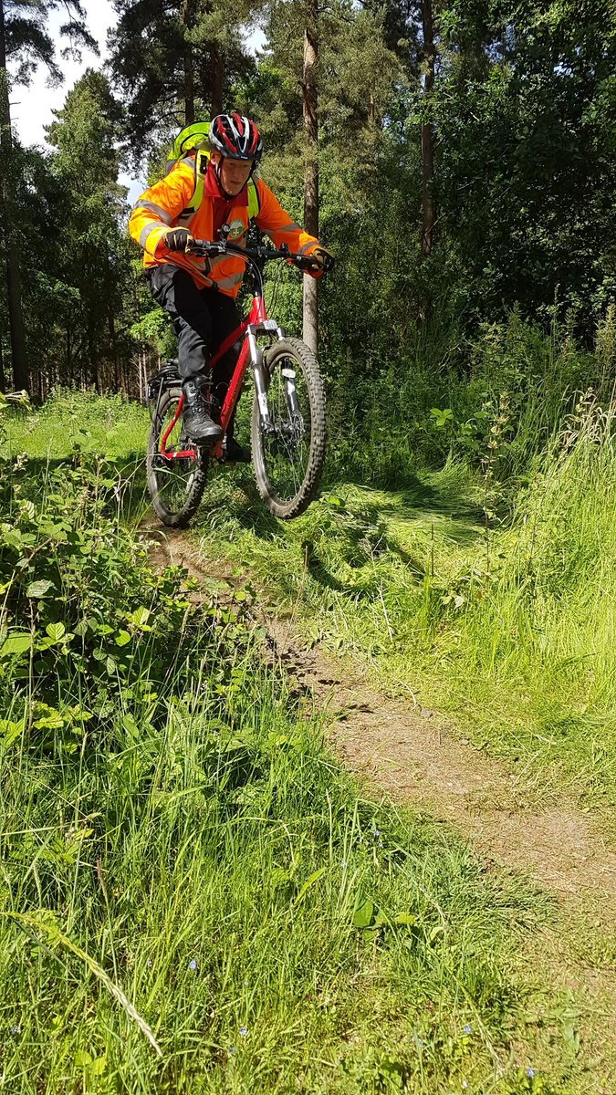 CamSAR999's tweet photo. Well done all in the @MonsterRac1ng 24hr run! It's been a long one for our volunteer marshals too, somehow Chris had energy left though! https://t.co/ba8ulvMe3j