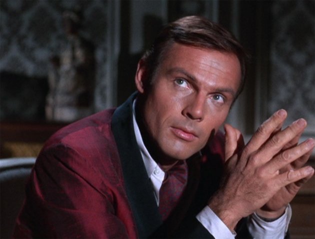 angusstewart17's tweet photo. Adam West (September 19, 1928 - June 10, 2017) 🦇 #Batman66 #TheTrueOne #NoOther #Batman https://t.co/fRfQa8eY1B