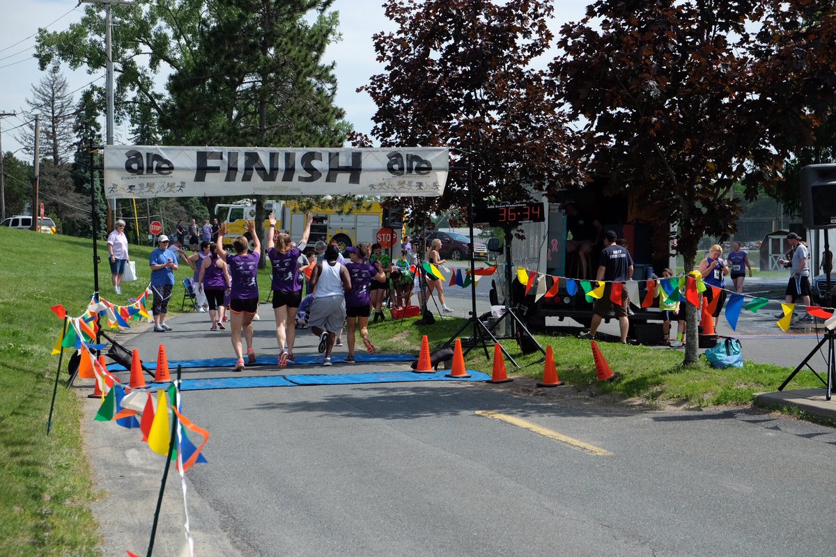 STEMRunning's tweet photo. Today, survivors crossed their finish lines. They proved to themselves what was always true: They are powerful. 💜 https://t.co/jlRsaUj8wF