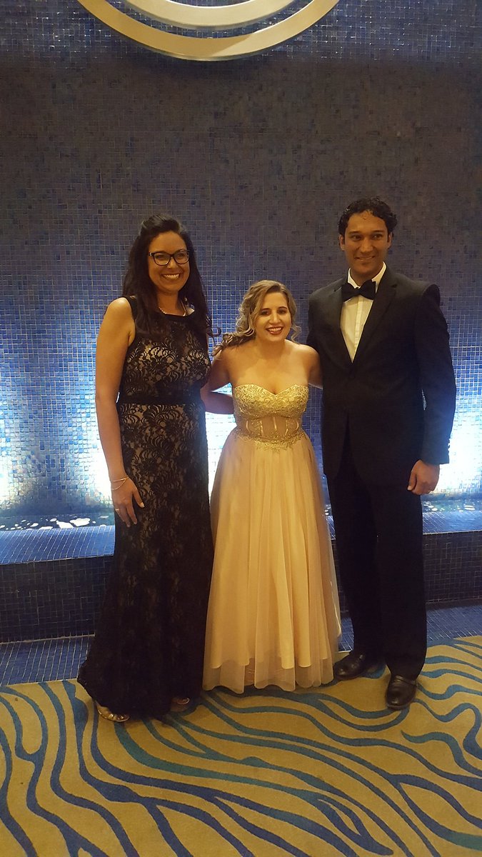 NoelSto_ries's tweet photo. We might have not won an #Emmy but it was a night to remember with #mutuallyinclusive We the 7th crew! @marianoavila @WrinkleCreative https://t.co/WJryO66mdl