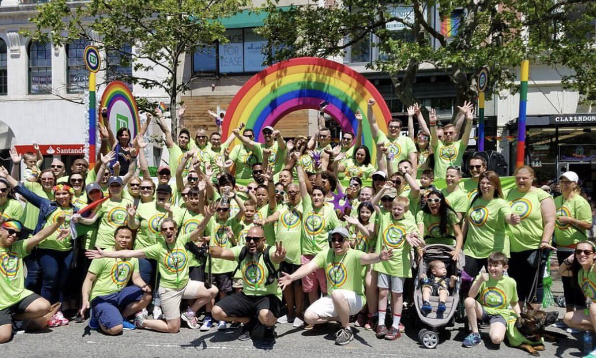 Marion_Colombo's tweet photo. @TDBank_US #foreverproud #BostonPride2017 #teamSNE https://t.co/1YaOAkojf2