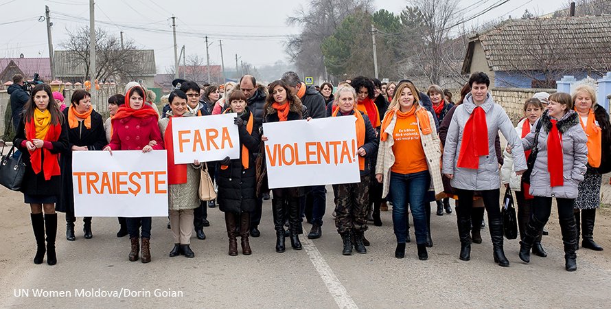 UN_Women's tweet photo. Meet positive champions helping &amp; inspiring other women survivors of domestic violence to seek help: https://t.co/k1a1KAjyp4 @unwomenmoldova https://t.co/tHrlZD3r84