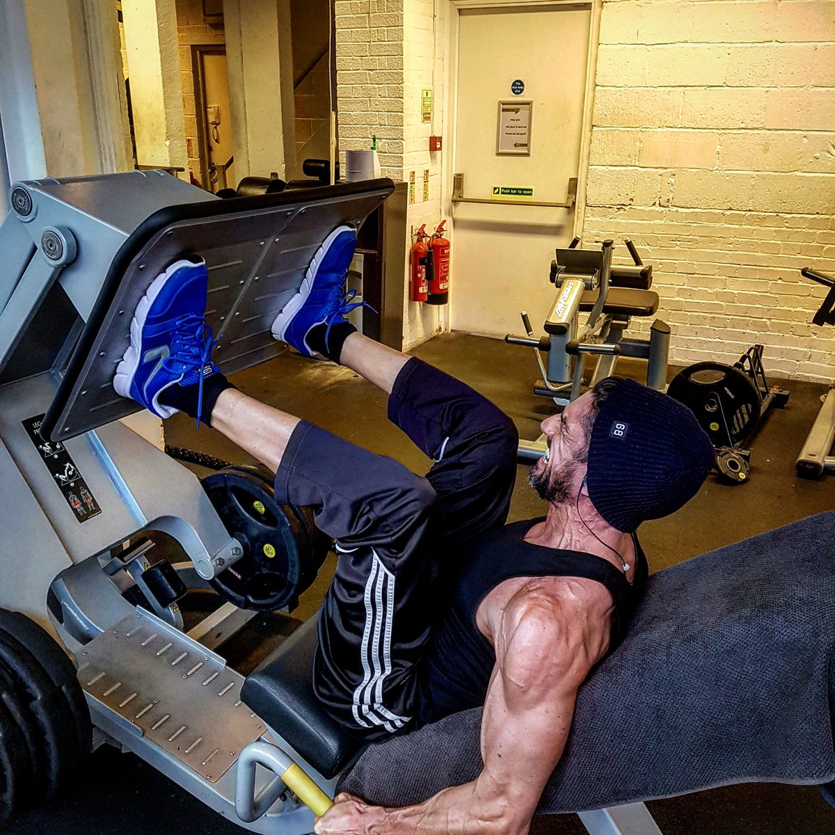 bruno_version2's tweet photo. THE ONLY WAY IS THE HARD WAY!!
I will not fail,
I will not quit,
I will be the best I can.
#TPWlegend https://t.co/riZKUF8vwd