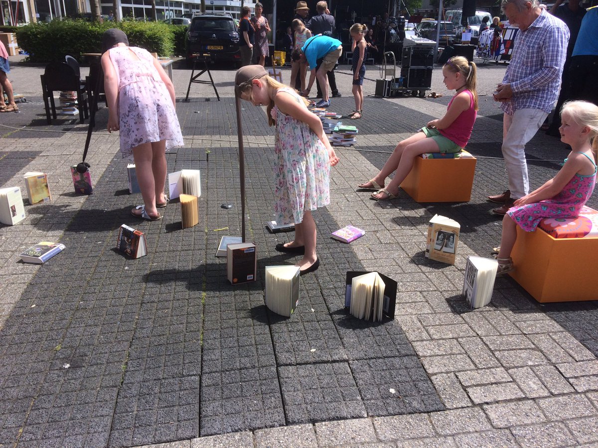 Wat een geweldige dag! Volgend jaar weer! To get art, modriaanplein in stijl.
