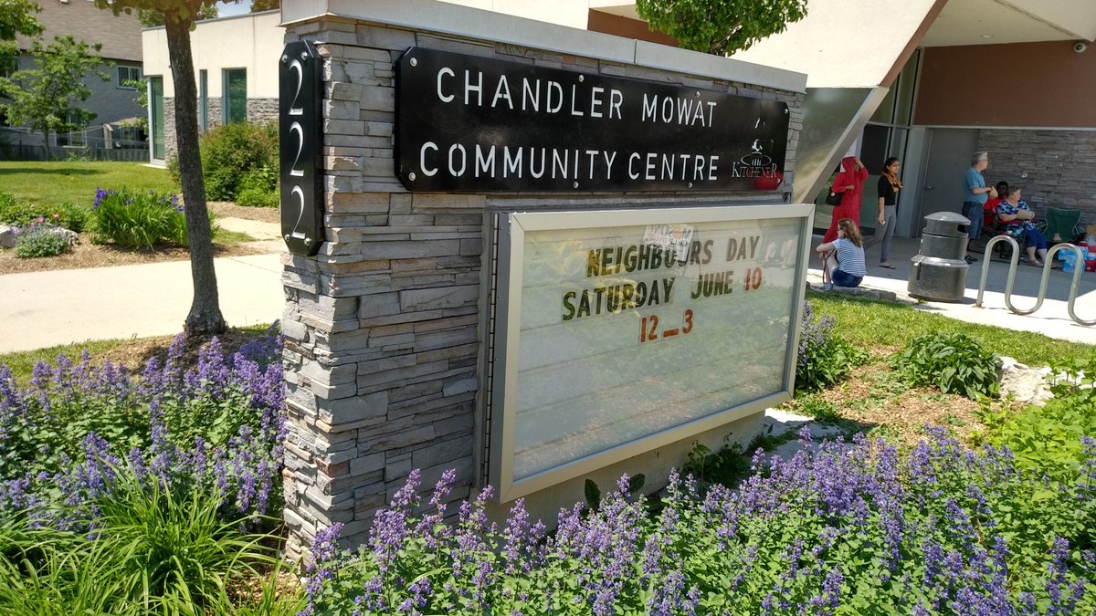 berryonline's tweet photo. Always love visiting #ChandlerMowatCC. A wonderfully diverse neighborhood that loves #NeighboursDay &amp; celebrating #LoveMyHood during #Stop8! https://t.co/kNjN1JPxOg