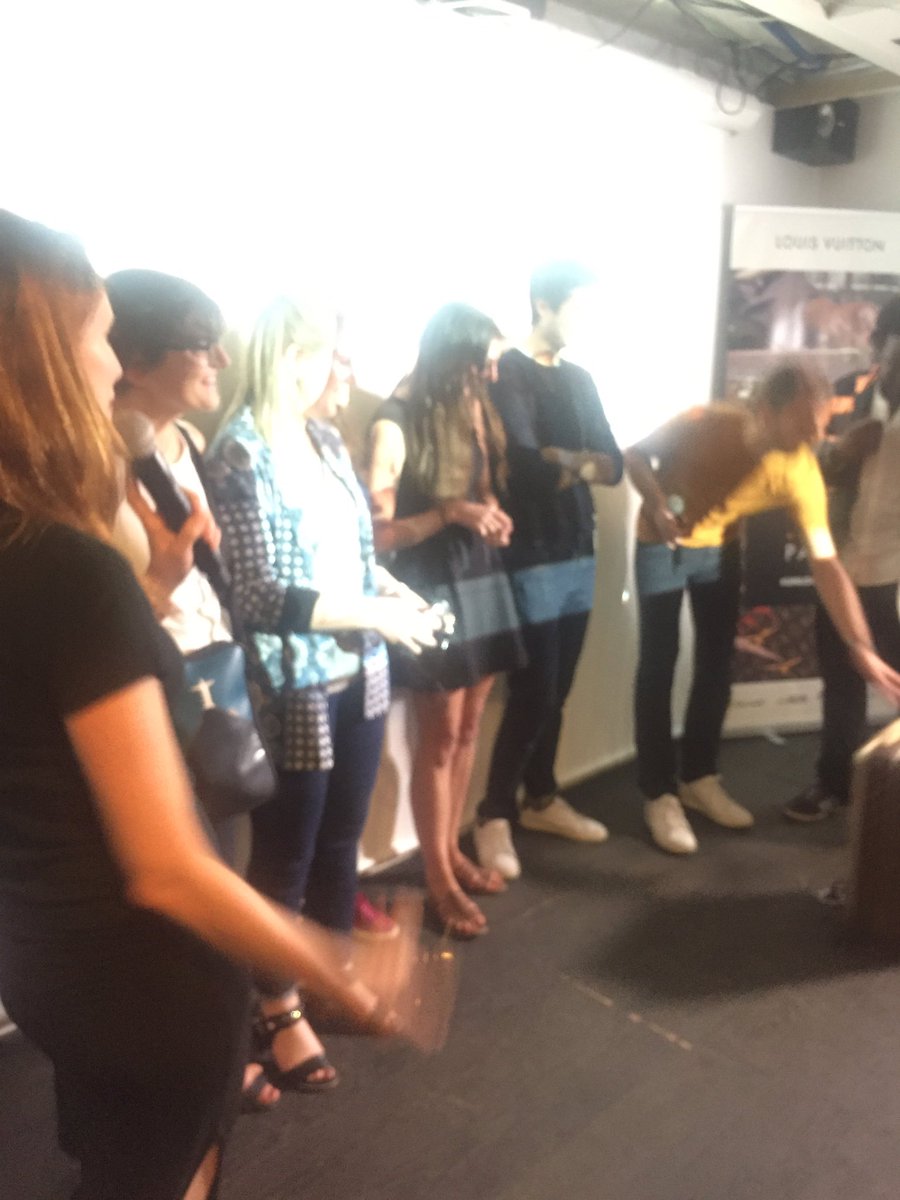 BeMyAppFR's tweet photo. Le premier prix du #hackathonLV #unlockperso est l'equipe Dans la peau! Félicitations et ils partiront à Barcelone avec Christophe Cochon! https://t.co/b9JK5ppDXy