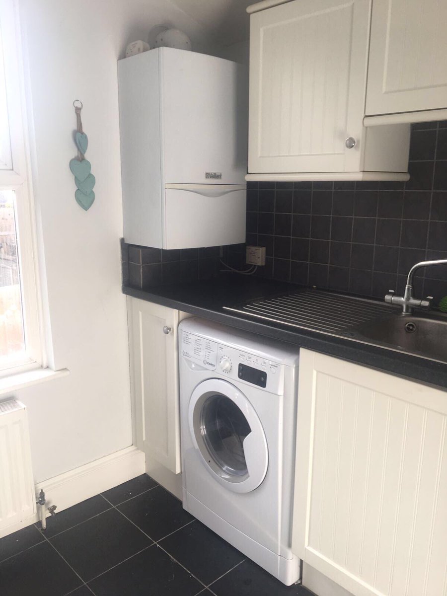 CouplandHeating's tweet photo. Bristol forX2 weekend installs, with @RothwellO, @vaillantuk 832 with @vSMARTUK and @ADEY_Pro 2, other @SpirotechUK https://t.co/K7wGEKwg7q