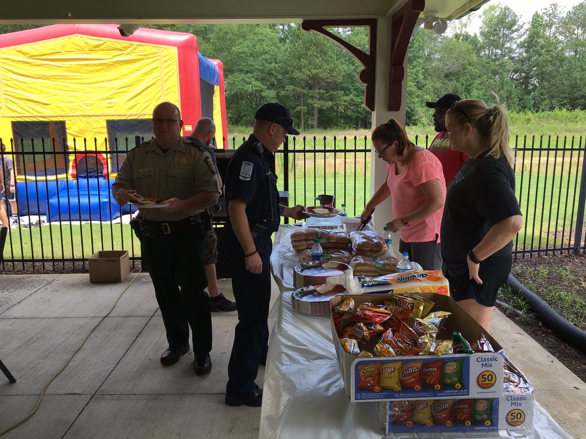 DCSheriffGA's tweet image. Thank you to #Tributary for hosting today&apos;s First Responders&apos; Cookout.