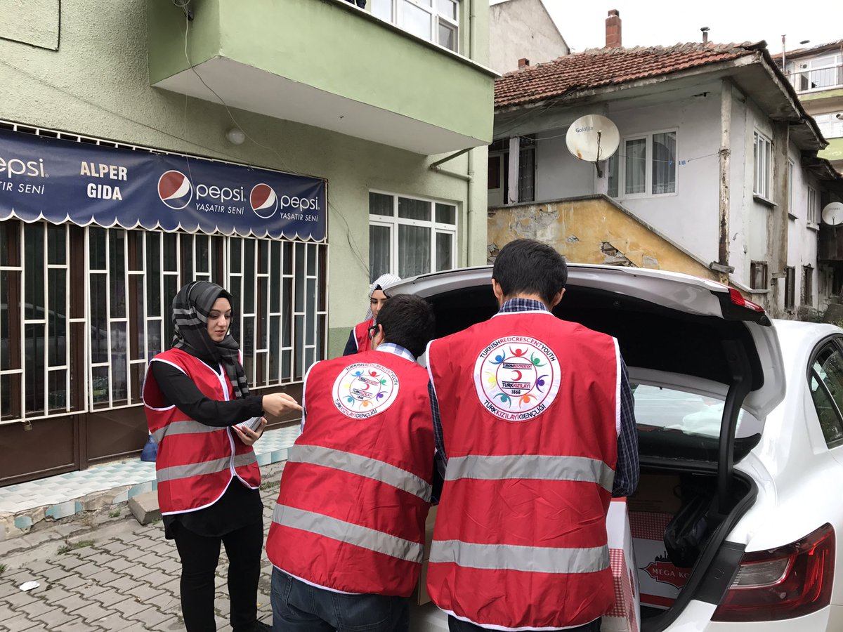 muhsin_arap's tweet photo. Gelin bu ramazanda da hep beraber #BuHilalinAltında buluşalım. https://t.co/jW6iuhpHIc