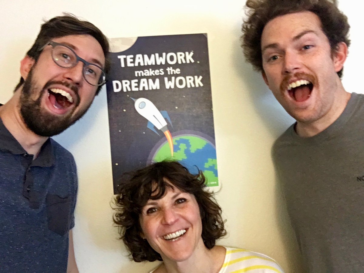 BlueChalkMedia's tweet photo. A photo that speaks for itself—#teamwork definitely makes the dream work. Photo by Jason Greene. https://t.co/i1HLCqF2rb