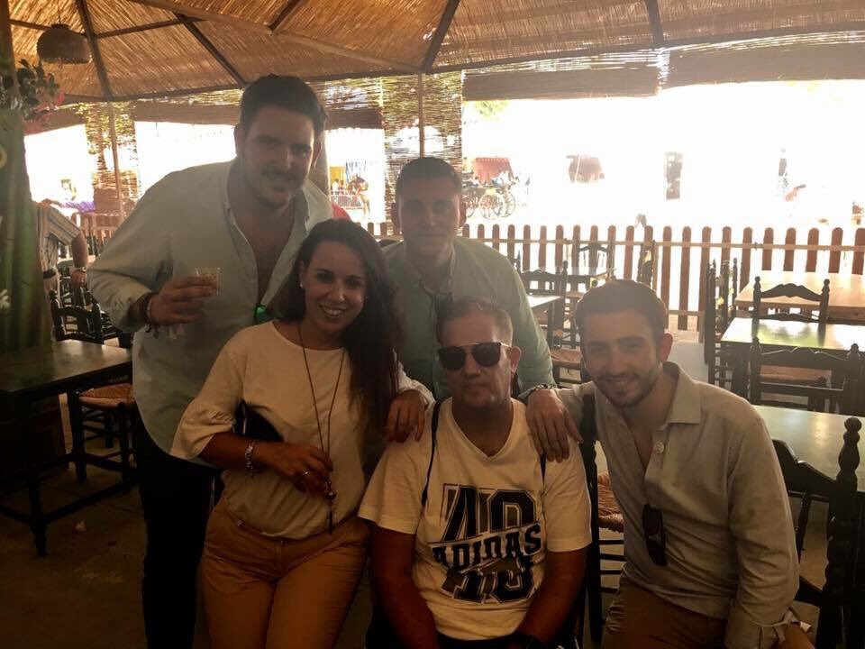 jpinogr's tweet photo. 🎡Disfrutando de un caluroso ☀️ domingo de Corpus con el @pp_armilla, caseteros y buenos amigos. #CorpusGr17 #CorpusChristi #Granada https://t.co/4mBr4OXSmm