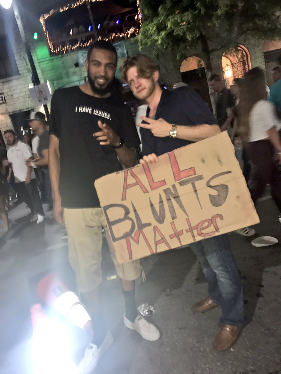 bass___face's tweet image. Shout out to this guy I don't know 🤷🏼‍♂️ #GotWeed